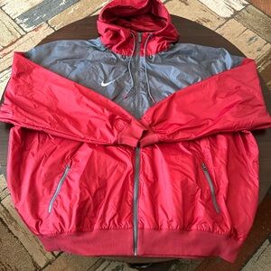 Nike full zip jacket color is brick and grey